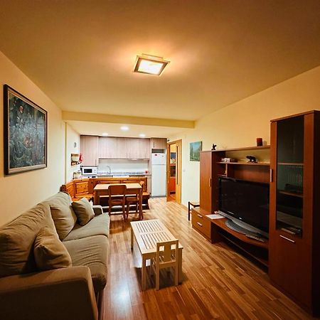 Bonito Apartamento En アインサ エクステリア 写真