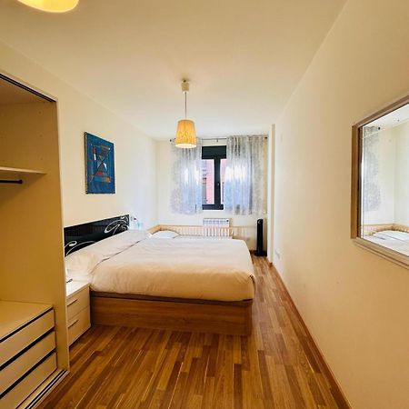 Bonito Apartamento En アインサ エクステリア 写真