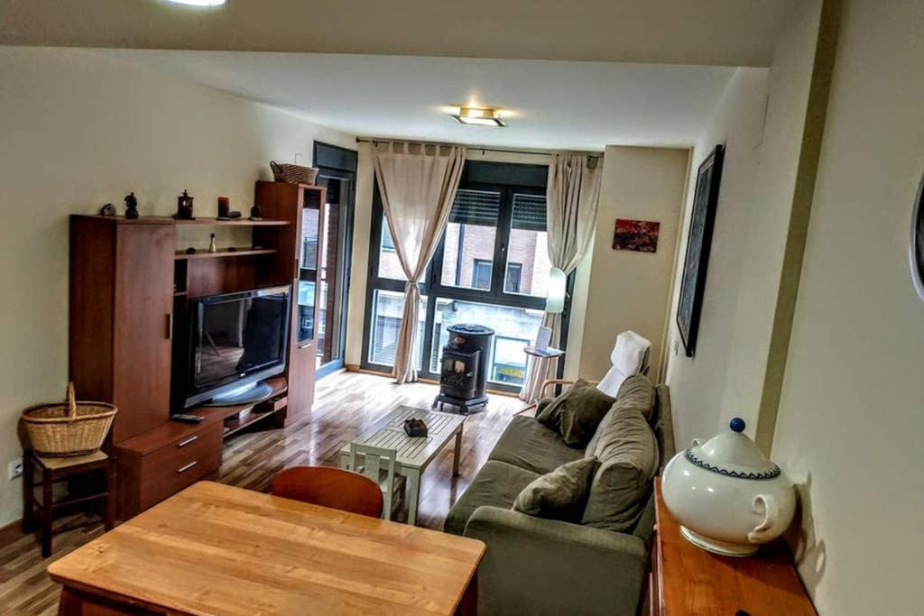 Bonito Apartamento En アインサ エクステリア 写真