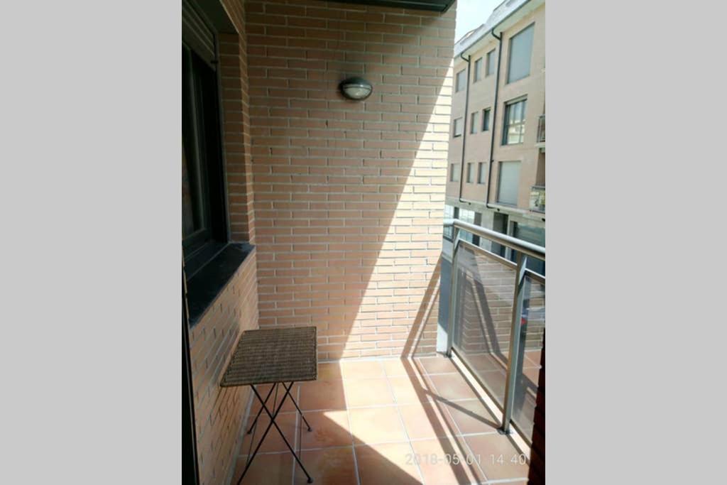 Bonito Apartamento En アインサ エクステリア 写真